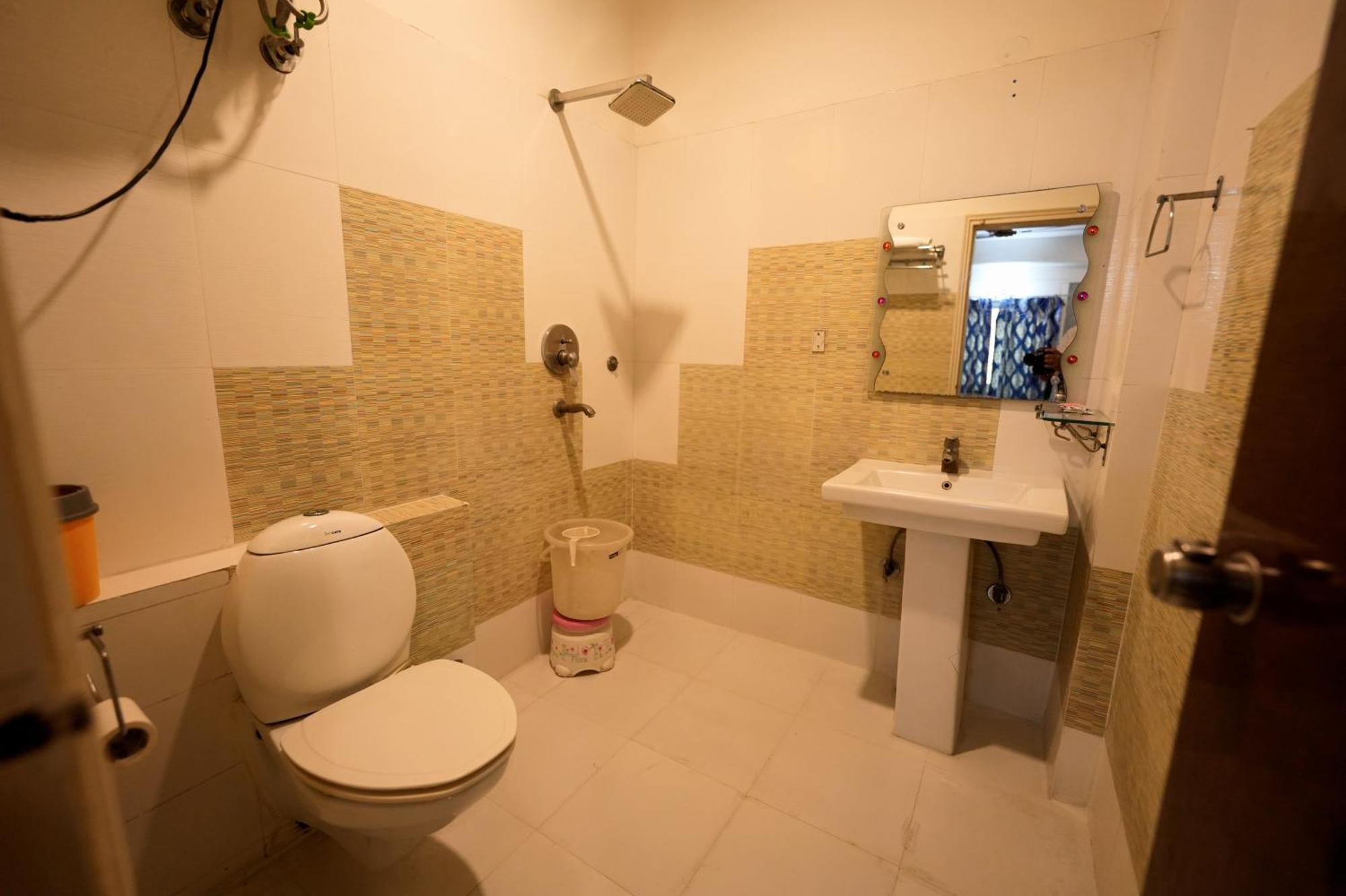 A Family Hotel Oppera Near Igi Airport New Delhi Ngoại thất bức ảnh