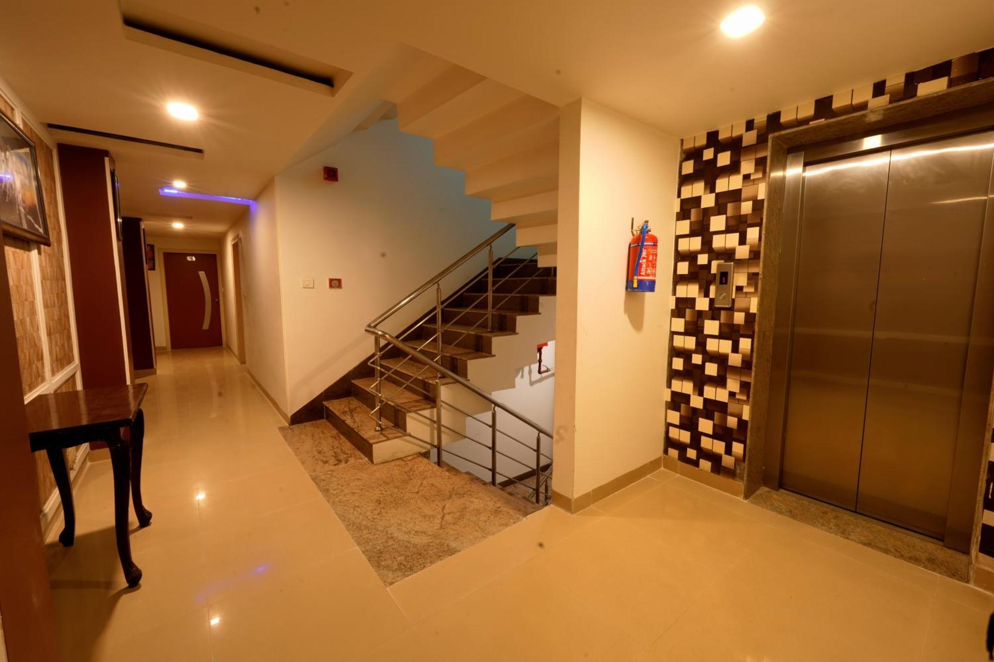 A Family Hotel Oppera Near Igi Airport New Delhi Ngoại thất bức ảnh
