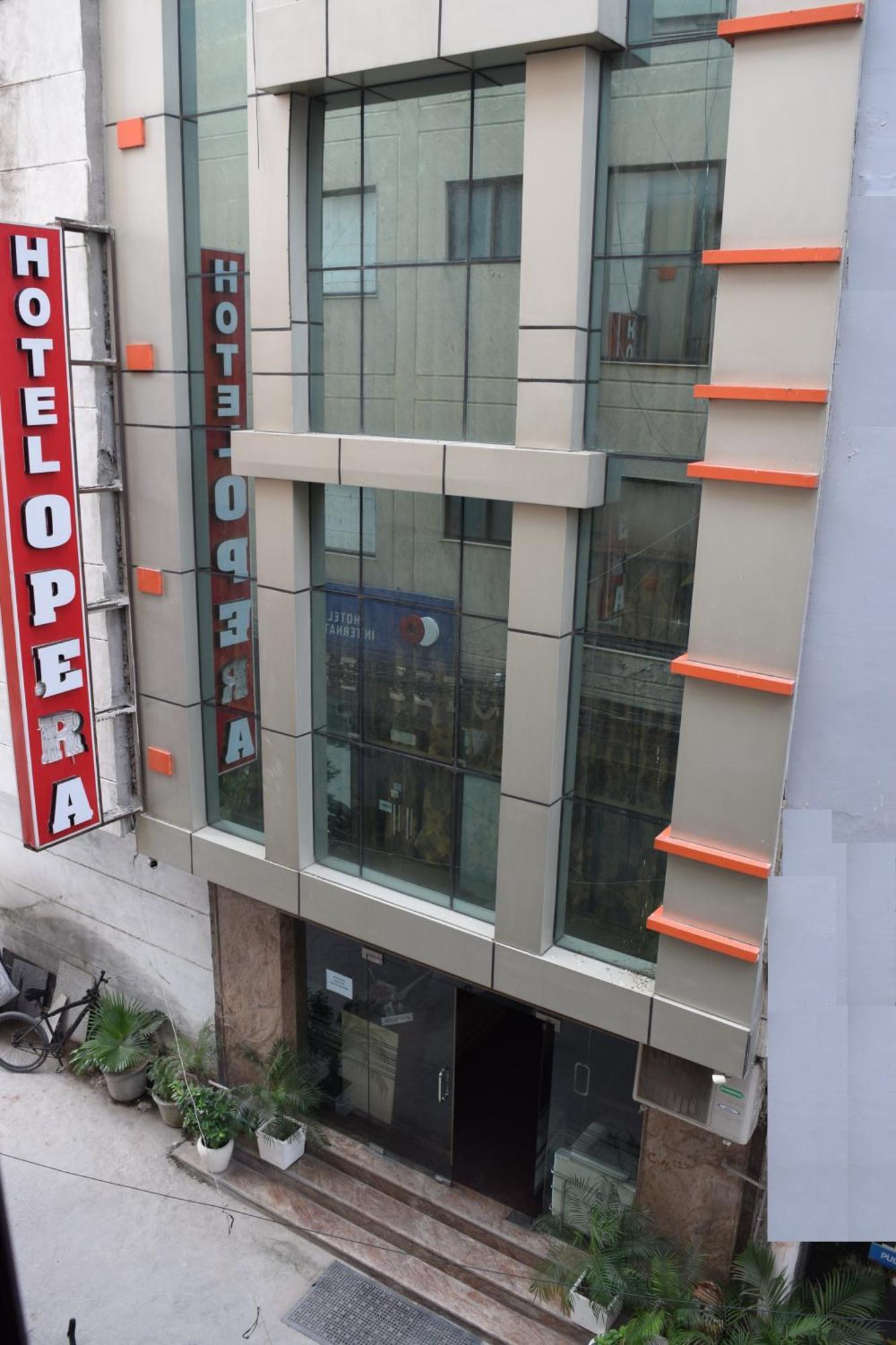 A Family Hotel Oppera Near Igi Airport New Delhi Ngoại thất bức ảnh