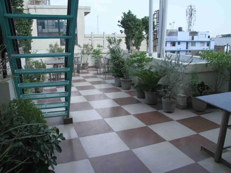 A Family Hotel Oppera Near Igi Airport New Delhi Ngoại thất bức ảnh